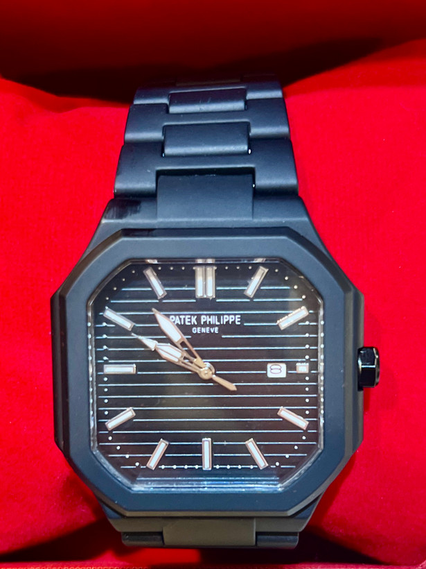 ساعت مردانه پتک فیلیپ Patek Philippeبا بند پلیمری (کربنی)-تقویم دار