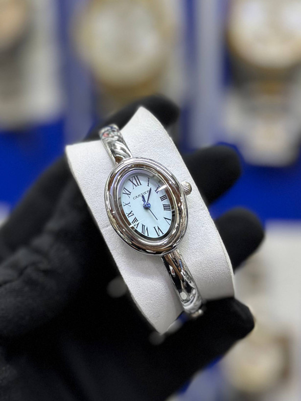 ساعت زنانه بنگل کارتیر رنگ سیلور -Cartier bangel Mini (Ladies)