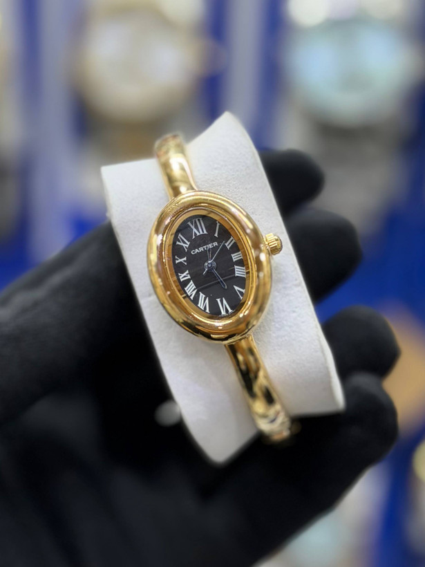 ساعت زنانه بنگل کارتیر رنگ گلد -Cartier bangel Mini (Ladies)