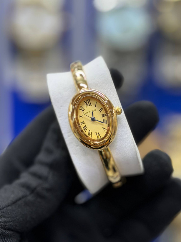 ساعت زنانه بنگل کارتیر رنگ گلد -Cartier bangel Mini (Ladies)