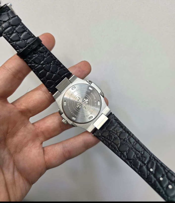 ساعت مردانه پتک فلیپ ناتیلوس -Patek Philippe NAUTILUS موتور ژاپنی