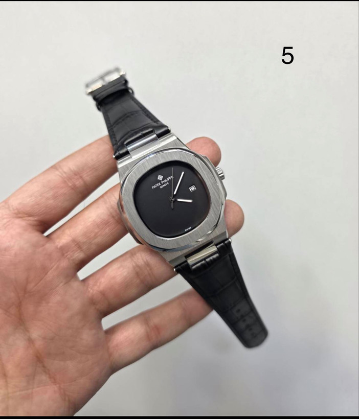 ساعت مردانه پتک فلیپ ناتیلوس -Patek Philippe NAUTILUS موتور ژاپنی