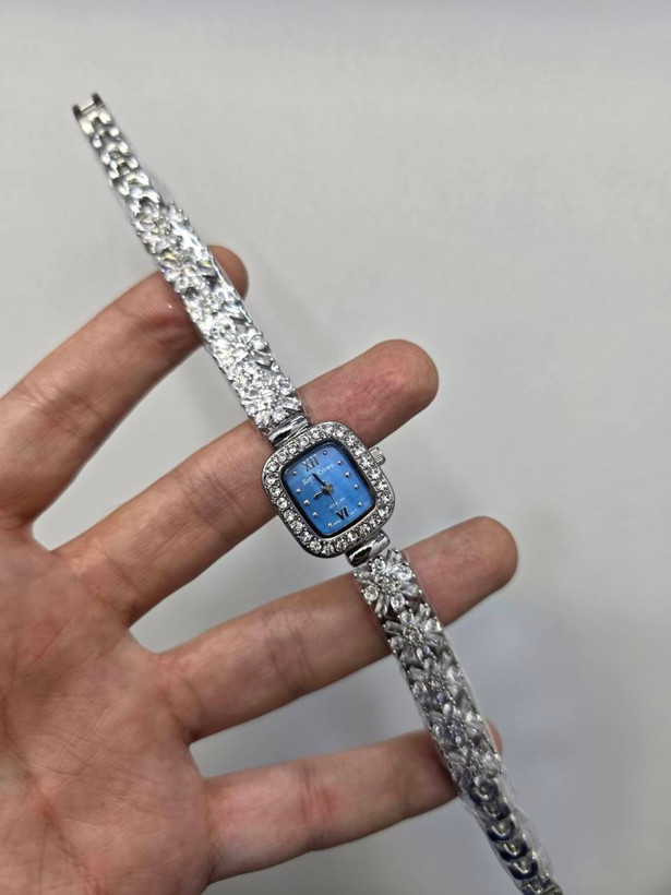 ساعت زنانه نگین دار مجلسی رویال کرون-S1003