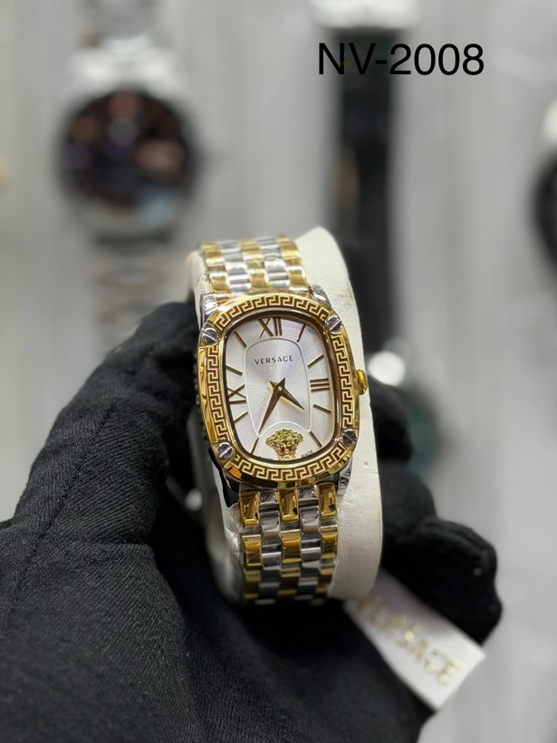 ساعت زنانه ورساچه versace