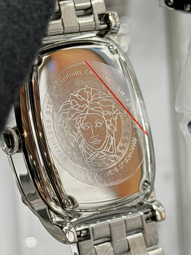 ساعت زنانه ورساچه versace
